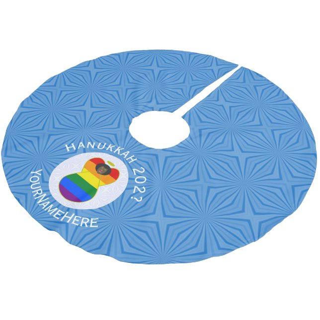 Gay Pride Black Angel Hanukkah Flag Personalisiert Polyester Weihnachtsbaumdecke (Schrägansicht)