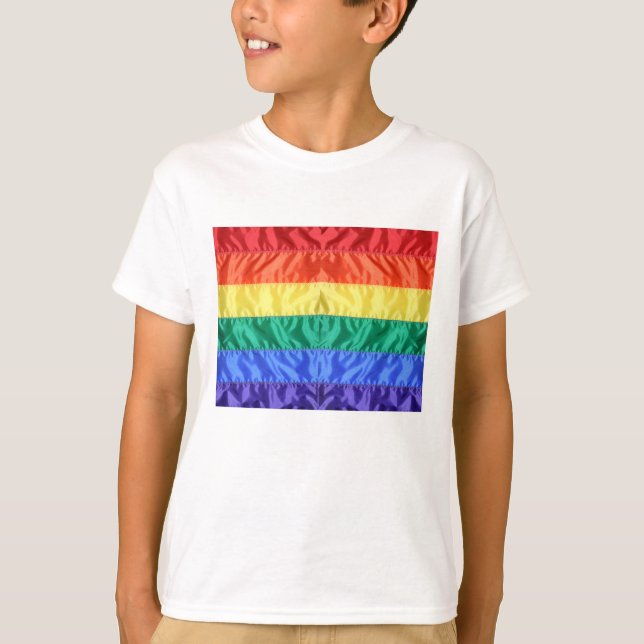 Gay Pride Flag Regenbogen Flag LGBTQ Liebe ist Lie T-Shirt (Vorderseite)