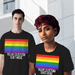 Gay Pride LGBT-Regenbogenstreifen Benutzerdefinier T-Shirt<br><div class="desc">Gay Pride LGBT Rainbow Stripes Benutzerdefinierter Schwarzer T - Shirt</div>