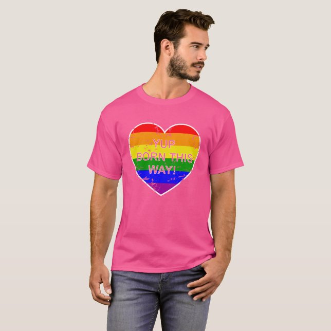 Gay Pride Regenbogen Fahne Herzstück Geboren Auf d T-Shirt (Vorne ganz)
