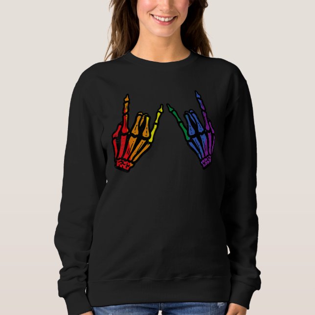 Gay Rocker Skeleton Hands Rainbow Pride Lgbt Rock  Sweatshirt (Vorderseite)