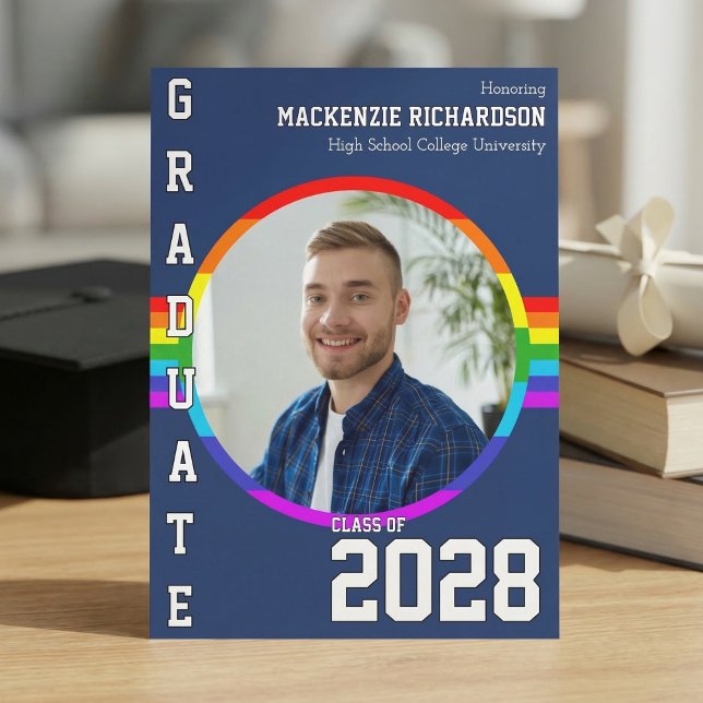 Gay Student Pride Rainbow Graduation Announcement  Einladung (Von Creator hochgeladen)