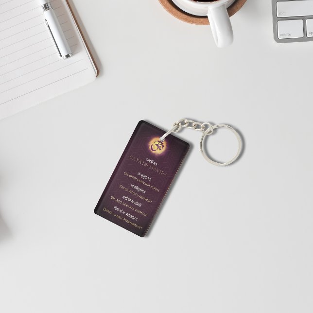 Gayatri Mantra Sanskrit und Englisch Schlüsselanhänger (Von Creator hochgeladen)