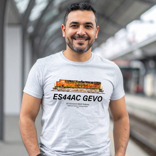 GE ES44AC GEVO Lokomotive. Güterzug BNSF T-Shirt (GE ES44AC GEVO Locomotive. BNSF freight train. Mens Basic T-Shirt)