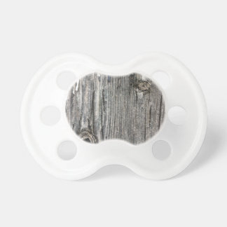 Gealterte hölzerne Zaunaufgabe von der rustikalen Schnuller