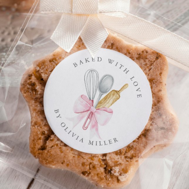 Gebacken mit Liebe Elegant Rosa Bow Personalisiert Runder Aufkleber (Von Creator hochgeladen)