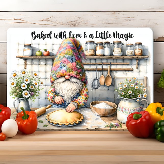 Gebacken mit Liebe rustikales Backgul Schneidebrett (Baked With Love Rustic Baking Gnome Cutting Board)