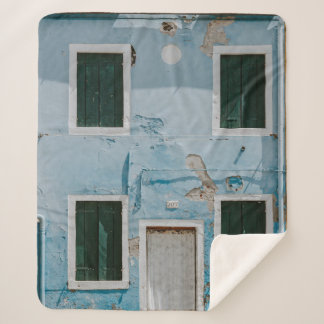 Gebäude BLAUE CONCRETE AUF 2 STOCKWERKEN Sherpadecke