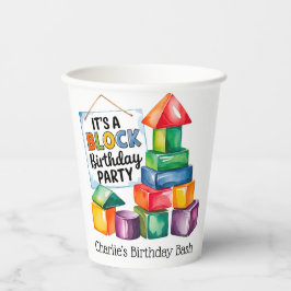 Gebäude blockiert den Geburtstagsschaden Pappbecher