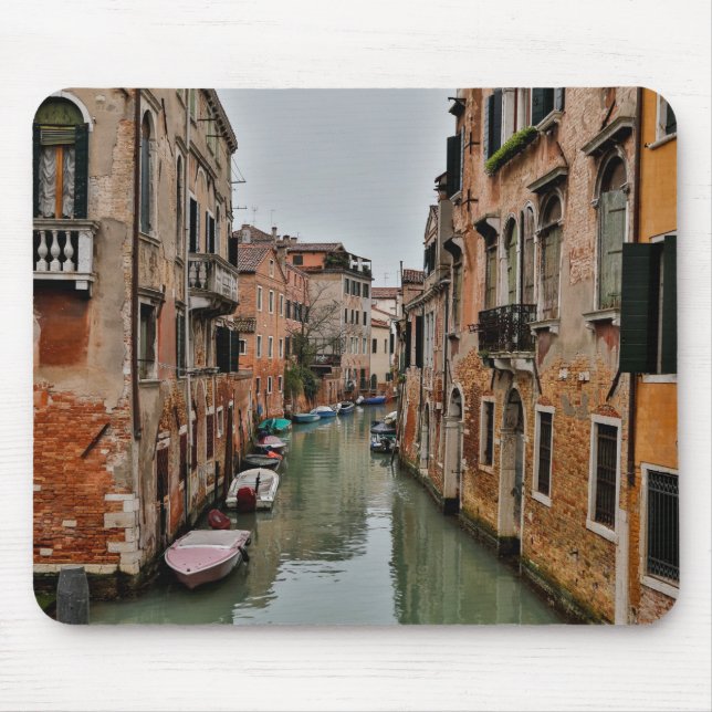 Gebäude entlang der Kanäle von Venedig Mousepad (Vorne)