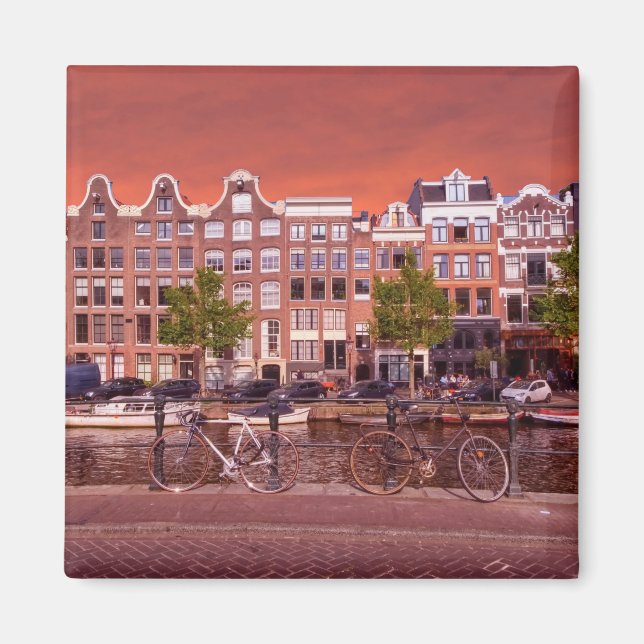 Gebäude, Kanal, Fahrräder in Amsterdam, Niederland Magnet (Vorne)