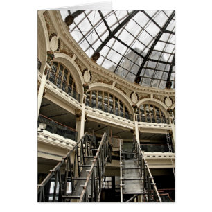 Gebäude-Skelett-Rolltreppen