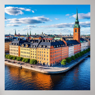 Gebäude und ikonische Kirche in Stockholm Poster