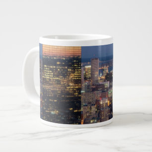 Gebäude von Boston mit Licht schleppt auf Straße Jumbo-Tasse