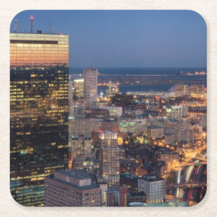 Gebäude von Boston mit Licht schleppt auf Straße Rechteckiger Pappuntersetzer