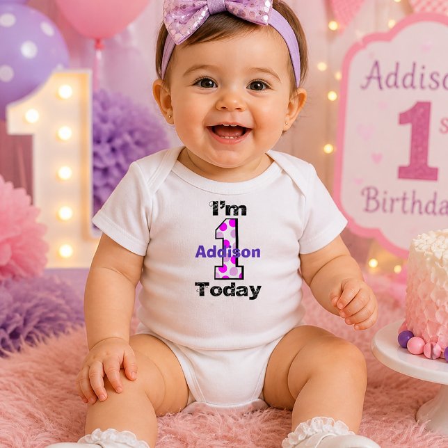 Geben Sie den Namen Ihres Kindes 1. Geburtstagskin Baby Strampler (Purple Polka Dot 1st Birthday Girl Baby Bodysuit)