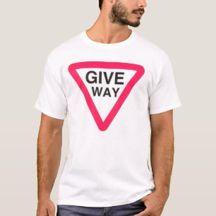 Geben Zeichen-Shirt nach T-Shirt