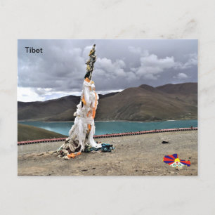 Gebetsfahnen am Yamdrok-See, Tibet, China Postkarte