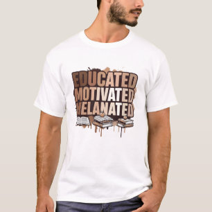 Gebildete motivierte melanisierte schwarze Exzelle T-Shirt