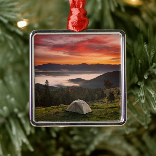 Gebirge | Camping Foggy Sunrise Ornament Aus Metall (Baum)