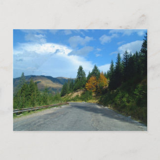 Gebirge der Republik Moldau im Herbst Postkarte