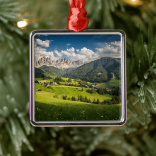 Gebirge   Funes Valley, Dolomiten, Italien Ornament Aus Metall