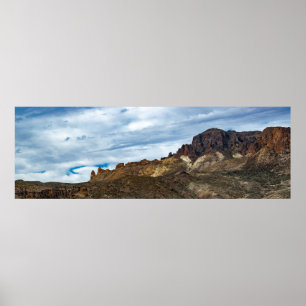 Gebirge und Stepppatagonienlandschaft Poster