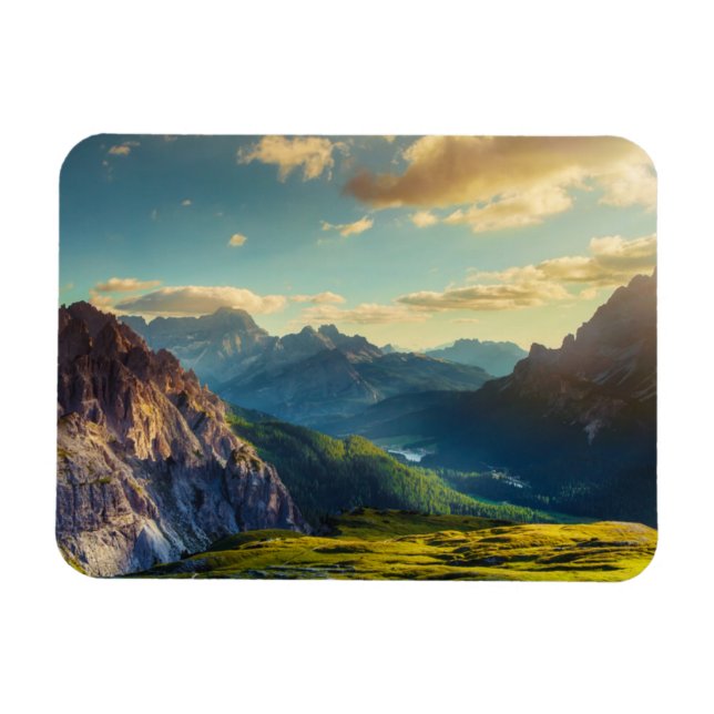 Gebirge und Tal bei Sonnenuntergang Magnet (Horizontal)