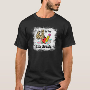 Gebleicht 4 ist für den 4. T-Shirt