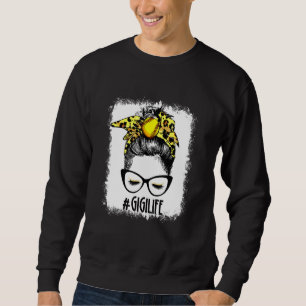 gebleicht Softball Gigi Messy Bun Game Day Mütter Sweatshirt