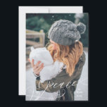 Geblüht Friedensüberlagerung Feiertagskarte<br><div class="desc">Diese Karte wurde als Urlaubswunsch für den Frieden in einem schlichten,  eleganten Overlay konzipiert,  um ein schönes Foto der Familie zu präsentieren. Der Backer kann auch so angepasst werden,  dass anstelle des Streifenstandardes ein zusätzliches Foto mit einem benutzerdefinierten Farbhintergrund angezeigt wird.</div>