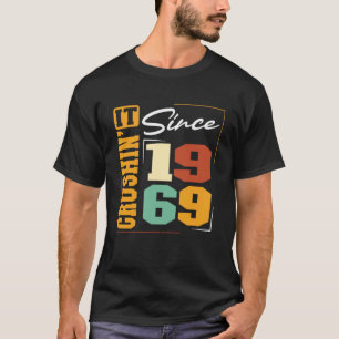 Geboren 1969, Crushinu2019 Seit 1969 Varsity F T-Shirt