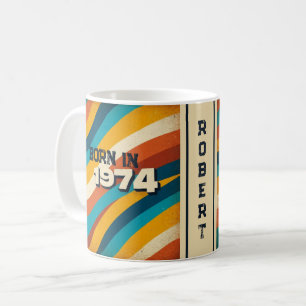 Geboren 1974 Persönliche Umarmung - 70er Groovy St Kaffeetasse