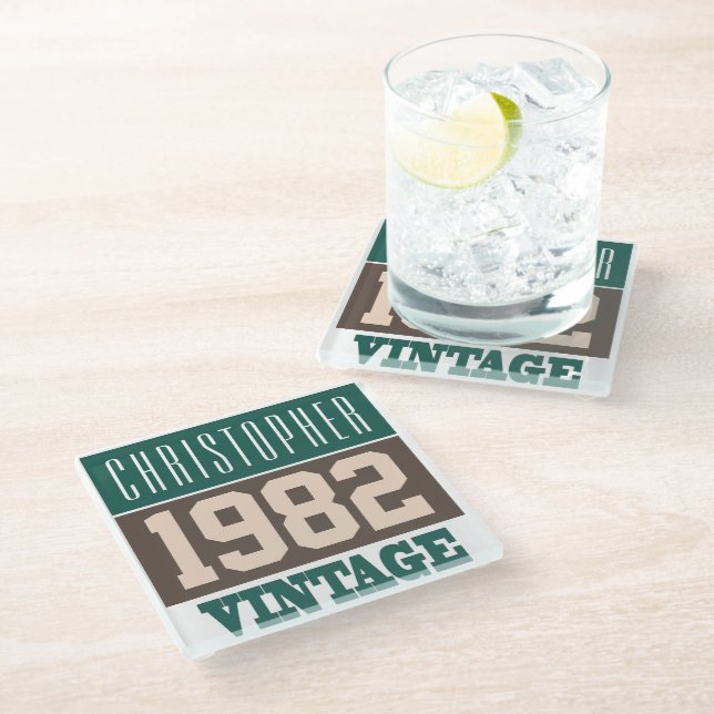 Geboren 1982, Personalisiertes Geschenk Glasuntersetzer (Schrägansicht)