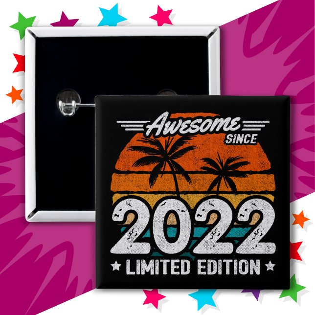 Geboren 2022 Limited Edition Retro Phantastisch se Button (Von Creator hochgeladen)