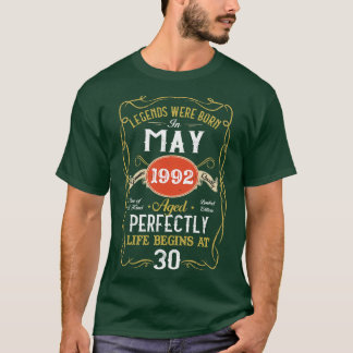 Geboren im Mai 1992 30. Geburtstag 30 Jahre T-Shirt