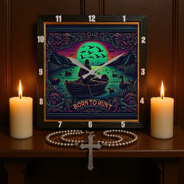 Geboren, um die Feindschaft des Jägers zu verfolge Quadratische Wanduhr (Von Creator hochgeladen)