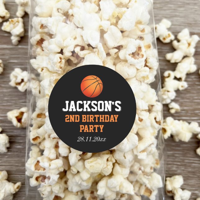 Geboren zu Ball Basketball Kindergeburtstag Runder Aufkleber (Von Creator hochgeladen)