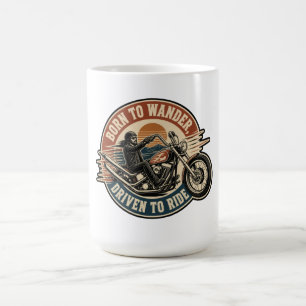 Geboren zum Wandern, getrieben zu fahren Vintage-B Kaffeetasse