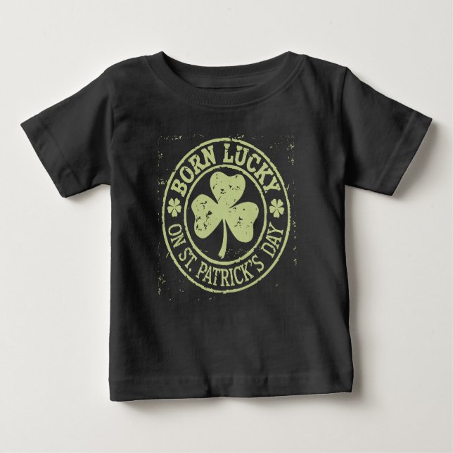 Geborenes Glück am St. Patrick's Day Baby T-shirt (Vorderseite)