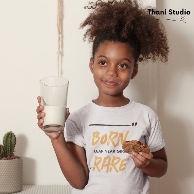 Geborenes, seltenes Leap Year Girl Feb 29 Geburtst T-Shirt (Von Creator hochgeladen)