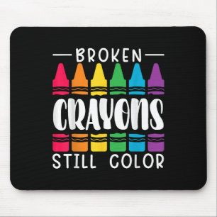 Gebrochene Wachsmalstifte haben immer noch Farbe M Mousepad