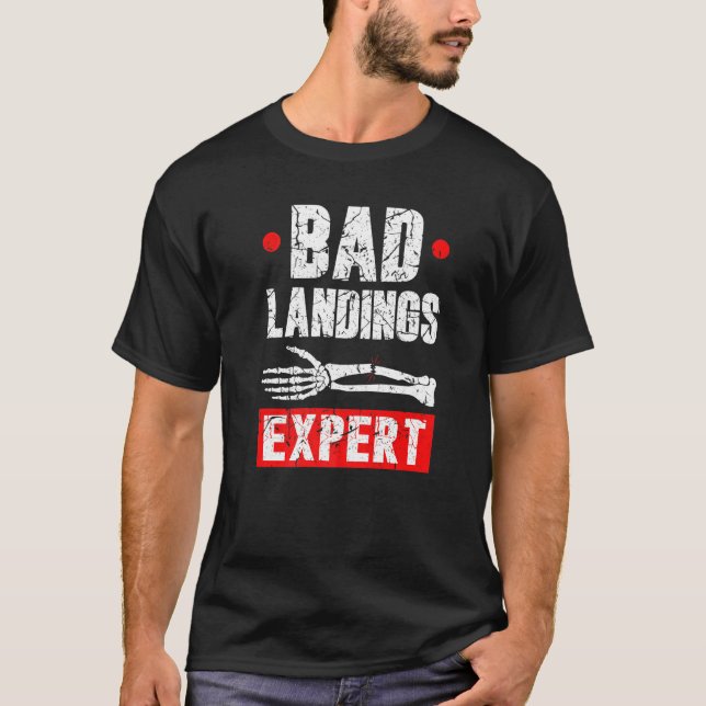 gebrochener Arm Cast Joke Bad Landings Experte Erh T-Shirt (Vorderseite)