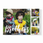 Gebrüder, individuell auf FotoCollage Plaque Fotoplatte<br><div class="desc">Diese moderne Brüder, Foto Collage Plaque ist das ideale Geschenk für Ihren Bruder, mit 4 Ihrer Lieblingsfotos, die Textbrüder in einem lustigen Skript-Schriftart, und dann personalisieren mit Ihren Namen. Fantastisch als Weihnachten, Abschluss, Galatinen, Geburtstag oder Geschenk für jede andere besondere Gelegenheit, der Schriftart Stil, Größe und Farbe können durch Klicken...</div>