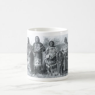 Gebürtiger Ureinwohner-Vintages Porträt Tasse
