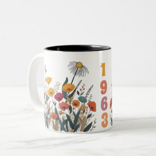 Geburtsjahr-Edition mit wilden Blumen für Frauen Zweifarbige Tasse