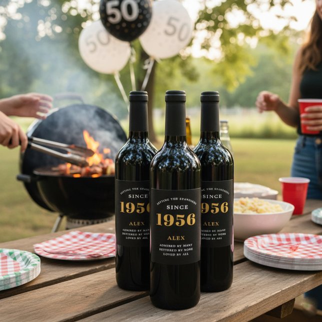 Geburtsname 1956 Black Gold Elegant Chic Weinetikett (1956 wine bottle labels at a BBQ)