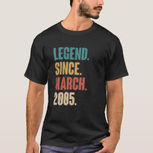 Geburtstag 18. Dekoration März 18 Jahre alter Vint T-Shirt