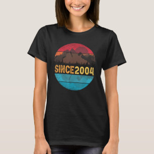 Geburtstag 2004 Retro und Vintag gestaltet T-Shirt