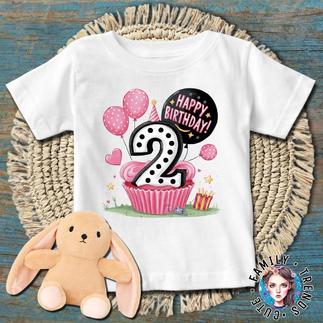 Geburtstag Cupcake Baby T-shirt (Von Creator hochgeladen)